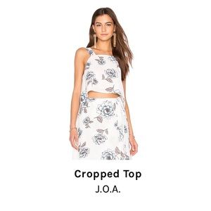 J.O.A. Cropped Top